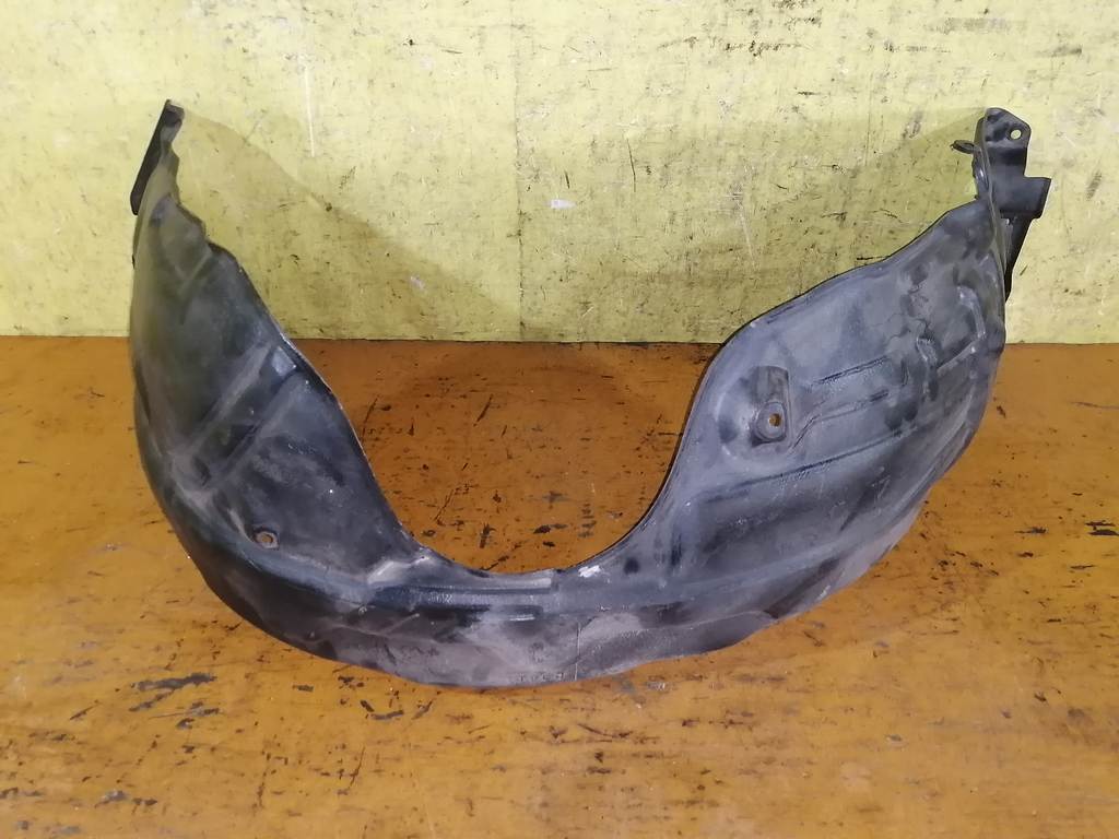 подкрылок Toyota Camry 0