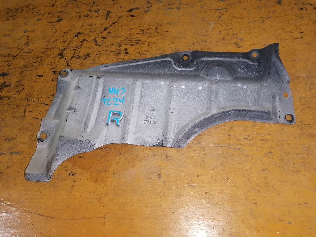 защита двигателя Nissan Serena 0
