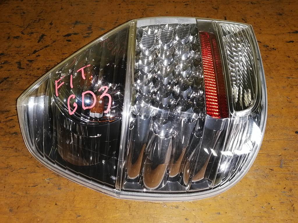 стоп-сигнал Honda Fit 0