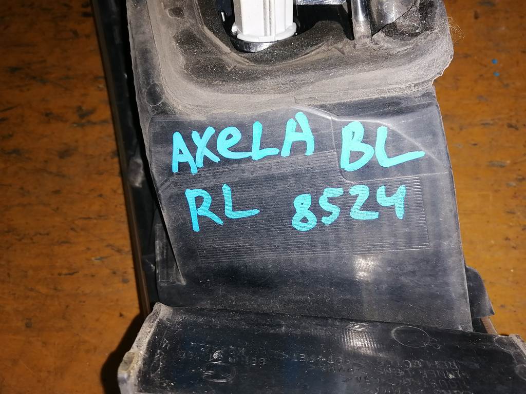 AXELA BL5FP СТОП ЛЕВЫЙ 8524 Mazda Axela 1