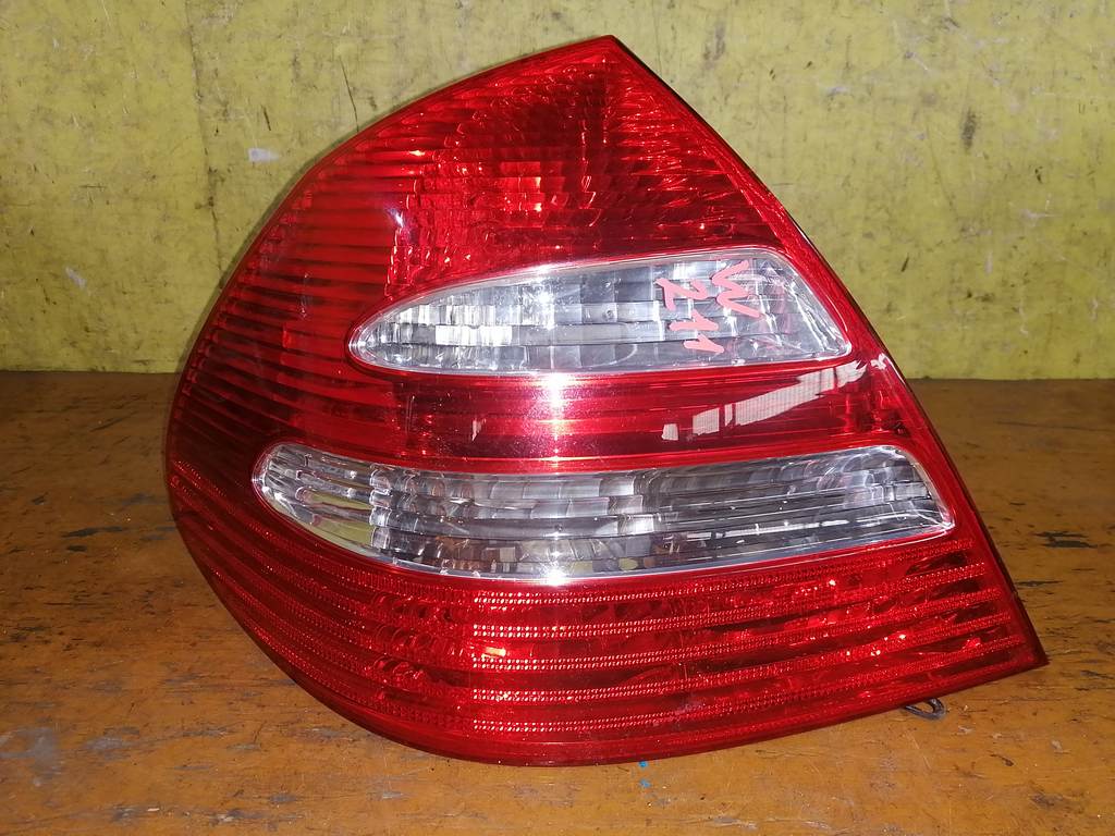 стоп-сигнал Mercedes-Benz E-Class 0