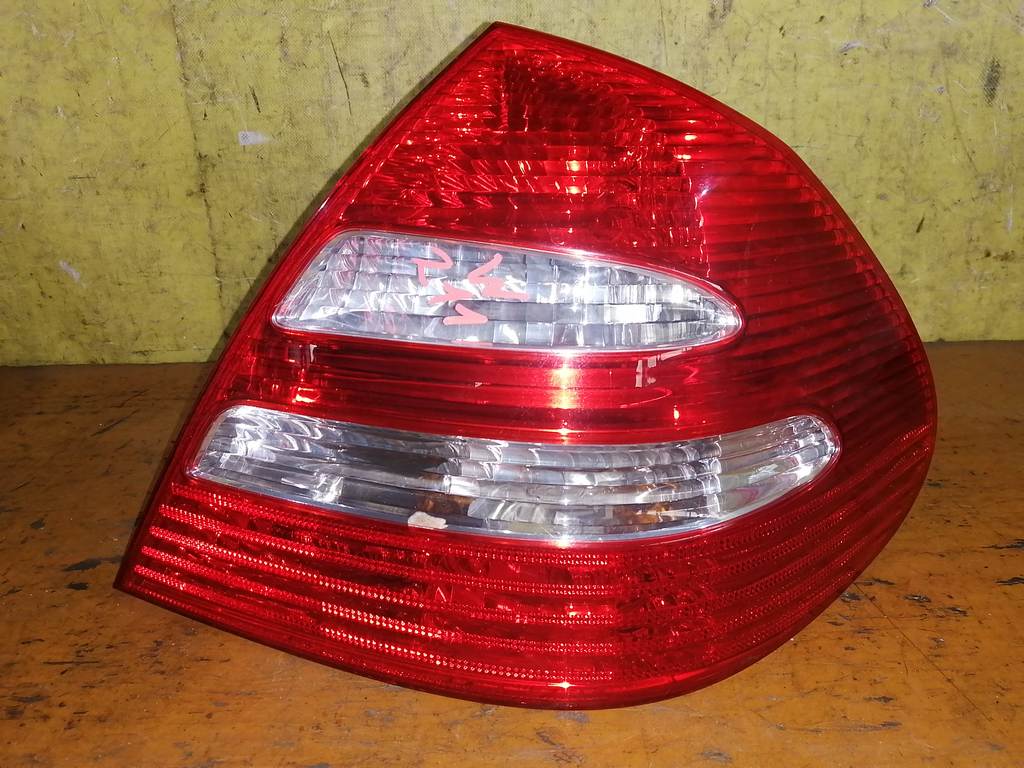 стоп-сигнал Mercedes-Benz E-Class 0