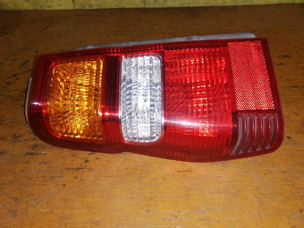 стоп-сигнал Mitsubishi Pajero Mini 0