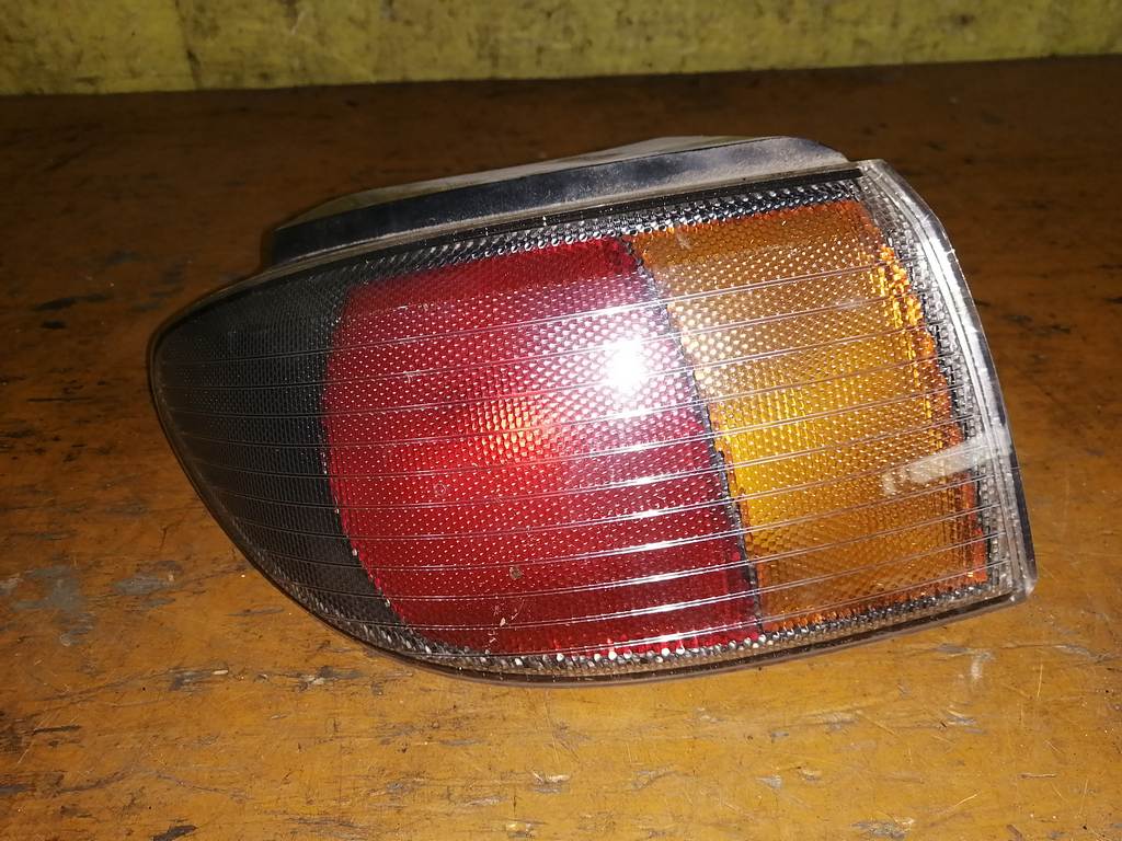 стоп-сигнал Mazda Demio 0