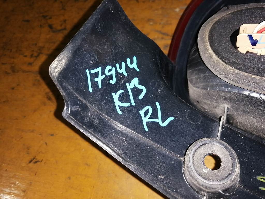 MARCH K13 СТОП ЛЕВЫЙ 220-17944 Nissan March 1