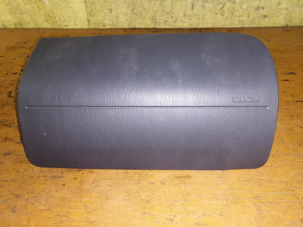 airbag пассажирский Suzuki Swift 0