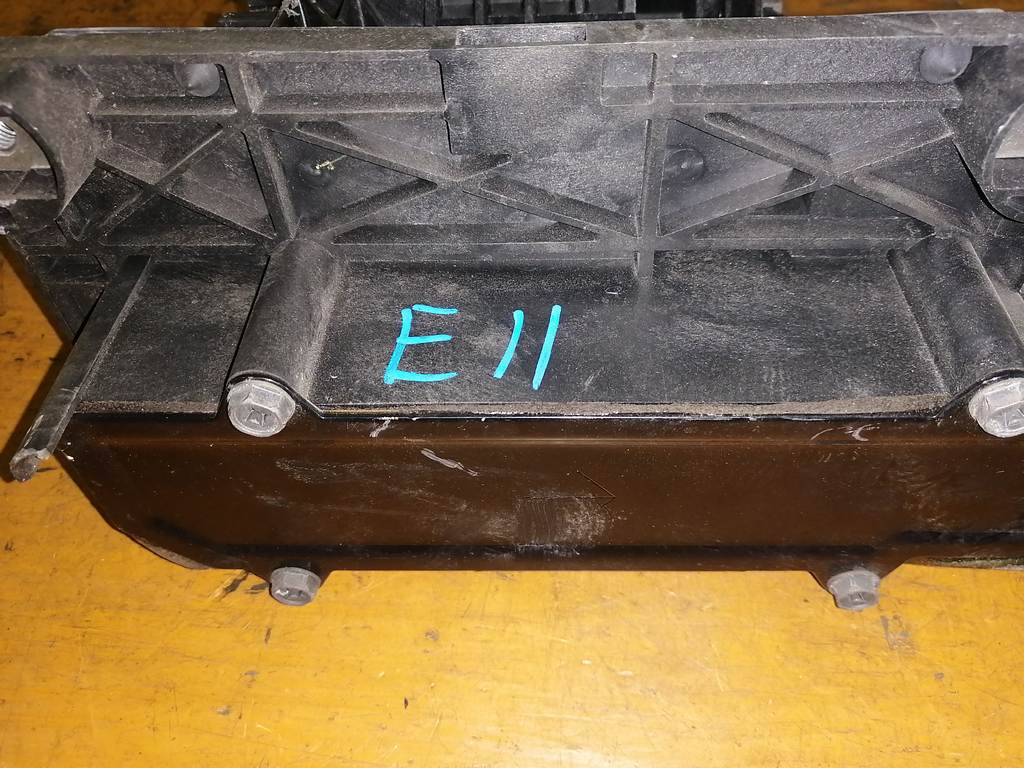 NOTE E11 СЕЛЕКТОР АКПП Nissan Note 1