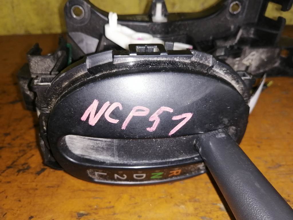 PROBOX NCP51 СЕЛЕКТОР АКПП Toyota Probox 1