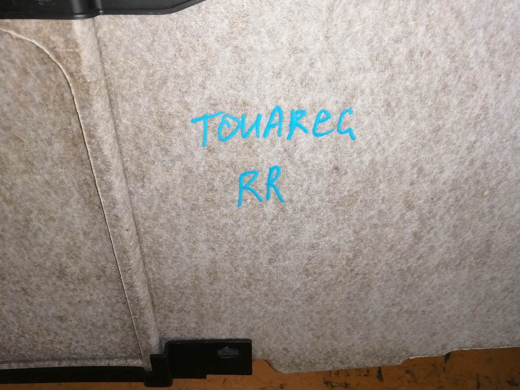 TOUAREG 7L7 ОБШИВКА БАГАЖНИКА ЗАДНЯЯ ПРАВАЯ Volkswagen Touareg 1