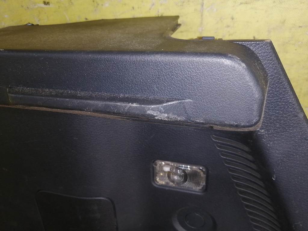 SX4 YA11S ОБШИВКА БАГАЖНИКА ЗАДНЯЯ ПРАВАЯ Suzuki SX4 1