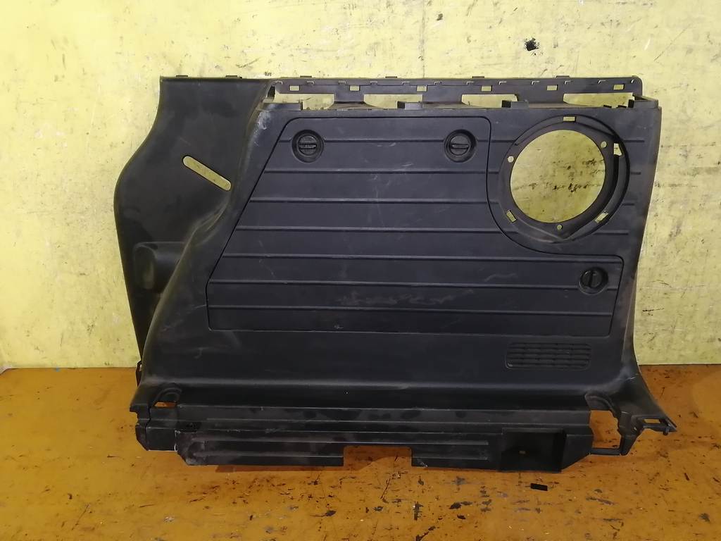 обшивка багажника Honda Mobilio Spike 0