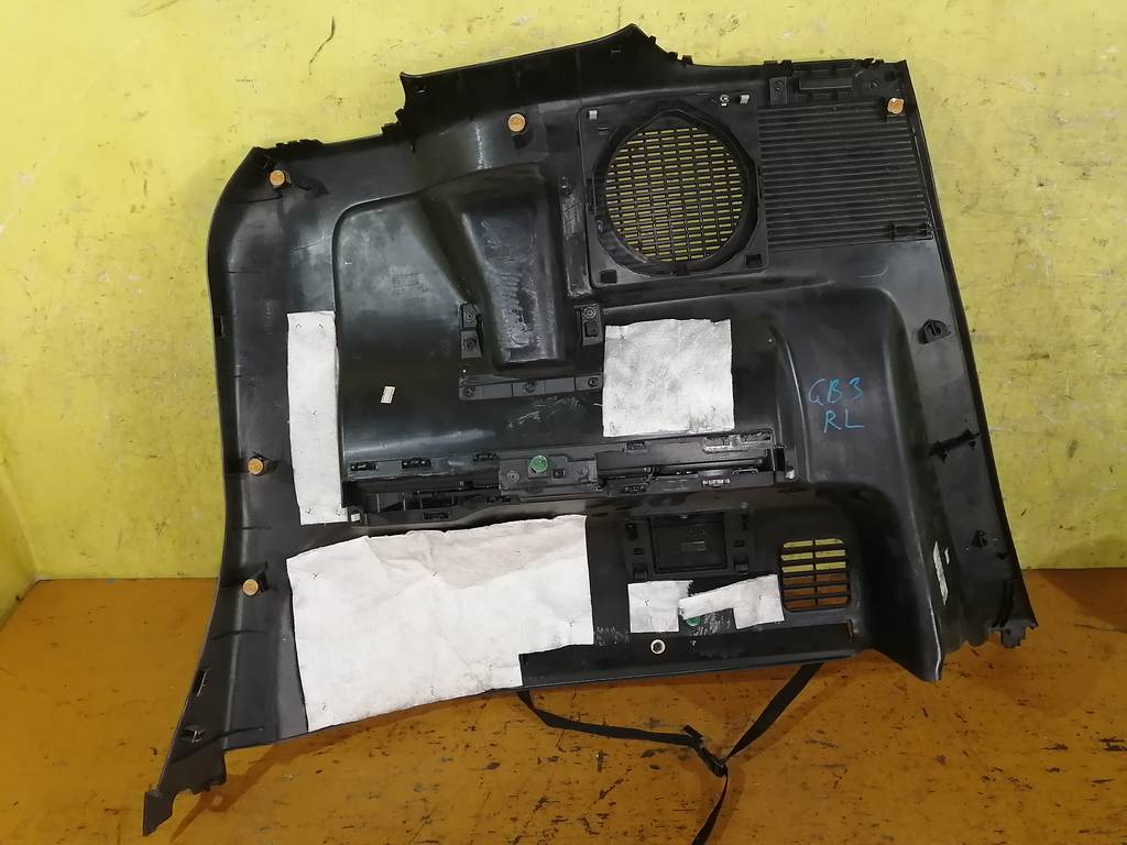 обшивка багажника Honda Freed 3