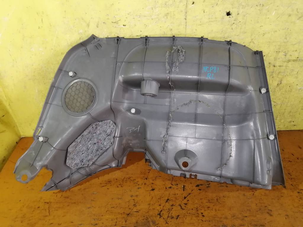 Кузов Toyota Sienta 2