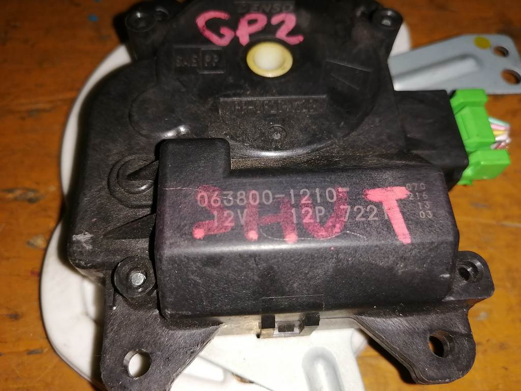 FIT SHUTTLE GP2 СЕРВОПРИВОД ЗАСЛОНОК ПЕЧКИ 063800-1210 Honda Fit Shuttle 1