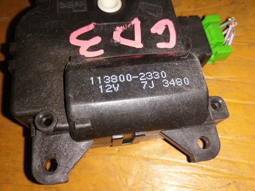 FIT GD3 СЕРВОПРИВОД ЗАСЛОНОК ПЕЧКИ 113800-2330 Honda Fit 1