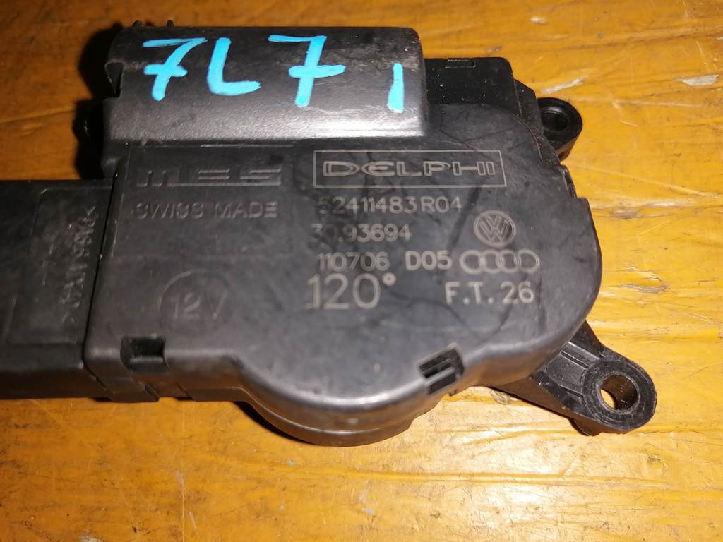 TOUAREG 7L7 СЕРВОПРИВОД ЗАСЛОНОК ПЕЧКИ 52411483R04 (1) Volkswagen Touareg 1
