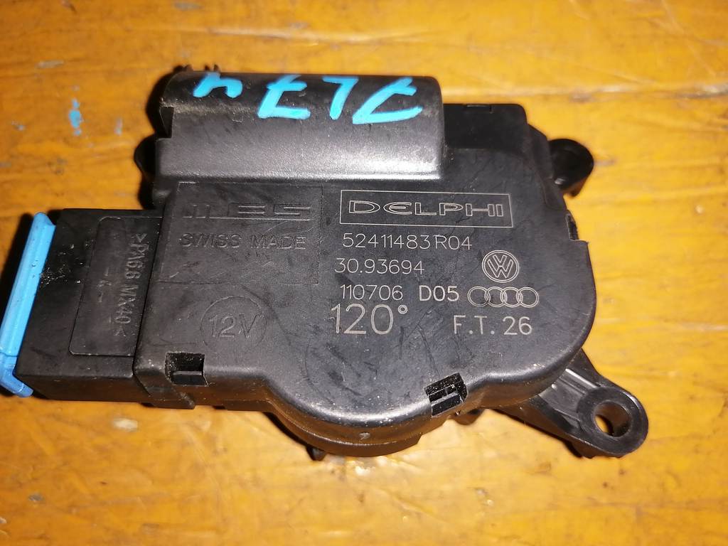 TOUAREG 7L7 СЕРВОПРИВОД ЗАСЛОНОК ПЕЧКИ 52411483R04 (4) Volkswagen Touareg 1