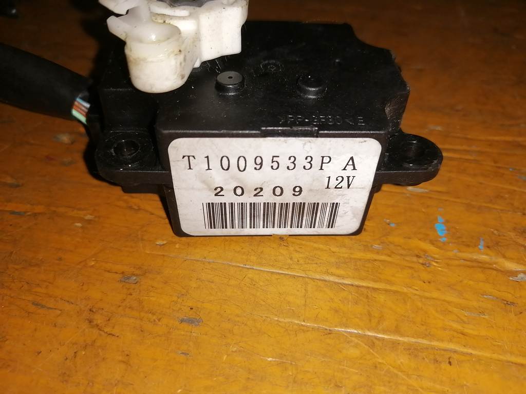 NOTE E11 СЕРВОПРИВОД ЗАСЛОНОК ПЕЧКИ T10095339 Nissan Note 1