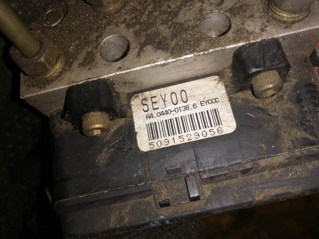 блок abs Honda Mobilio Spike 3