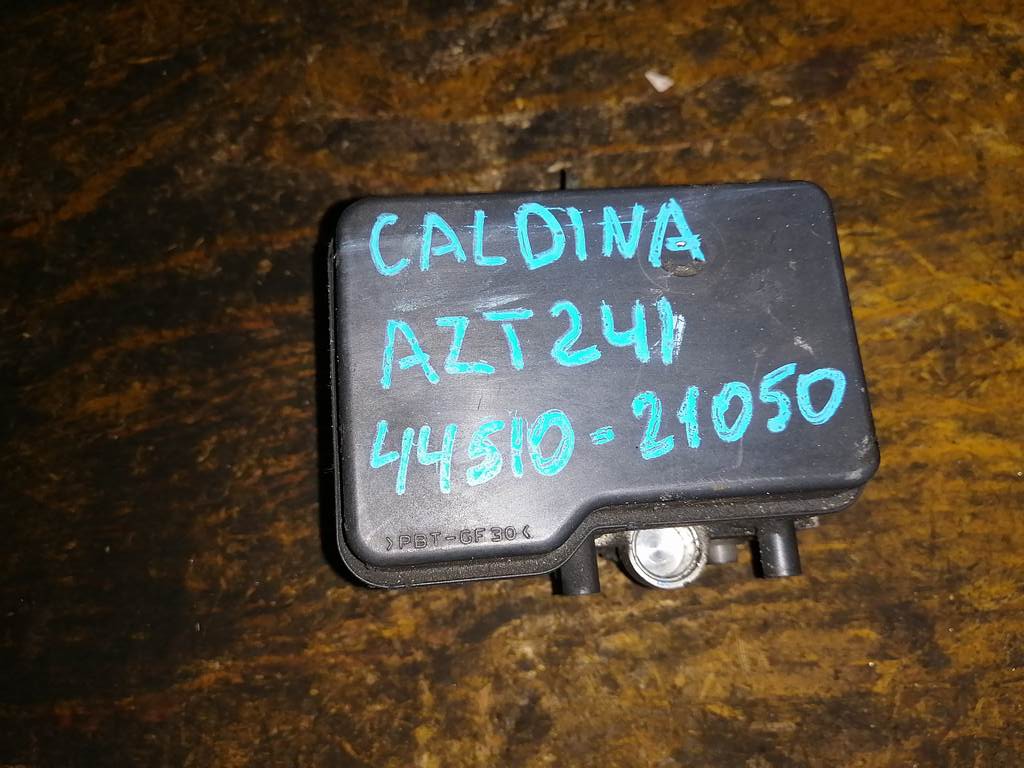 блок abs Toyota Caldina 0