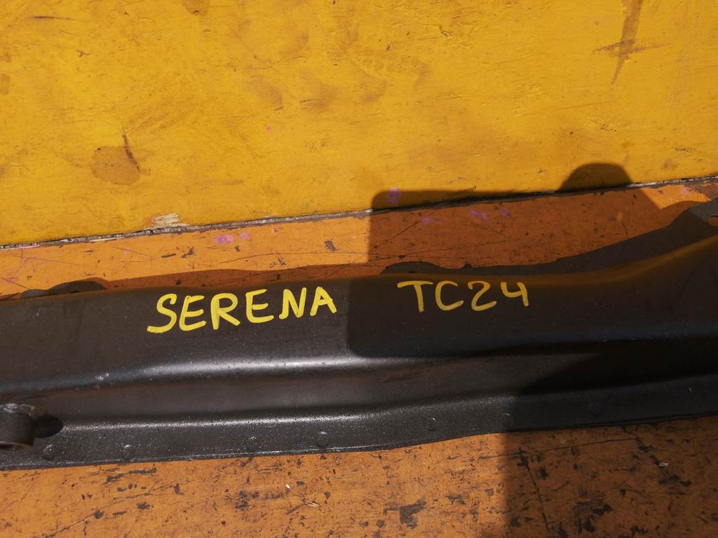 SERENA TC24 БАЛКА ПРОДОЛЬНАЯ С ПОДУШКОЙ Nissan Serena 1