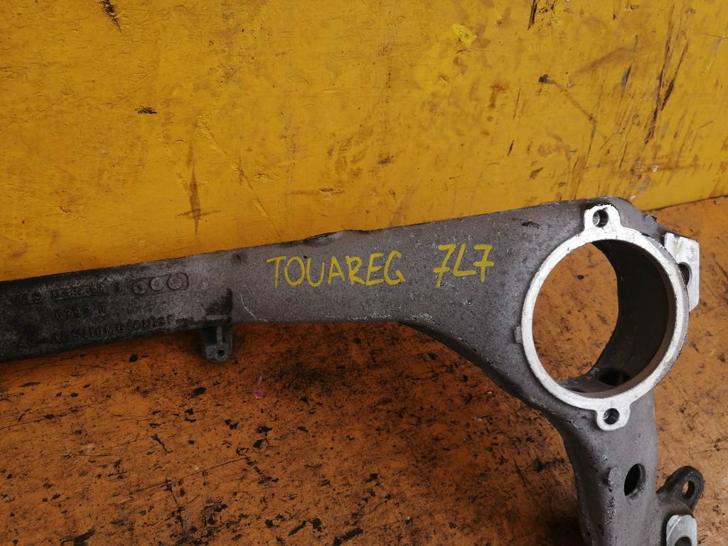 TOUAREG 7L7 БАЛКА ПОПЕРЕЧНАЯ Volkswagen Touareg 1