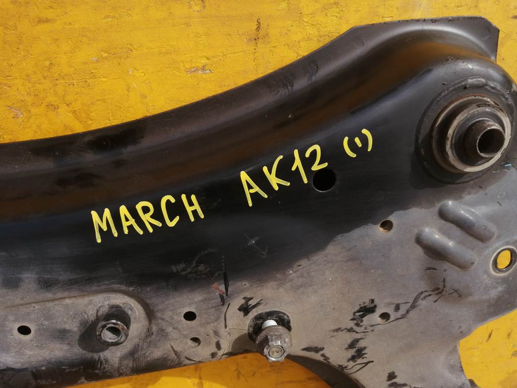 MARCH AK12 БАЛКА ПОПЕРЕЧНАЯ 1 Nissan March 1