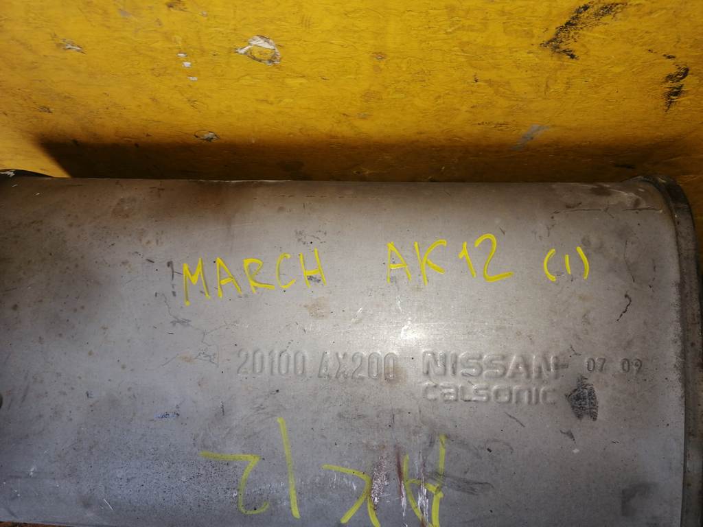 MARCH AK12 БОЧКА ГЛУШИТЕЛЯ 1 Nissan March 1