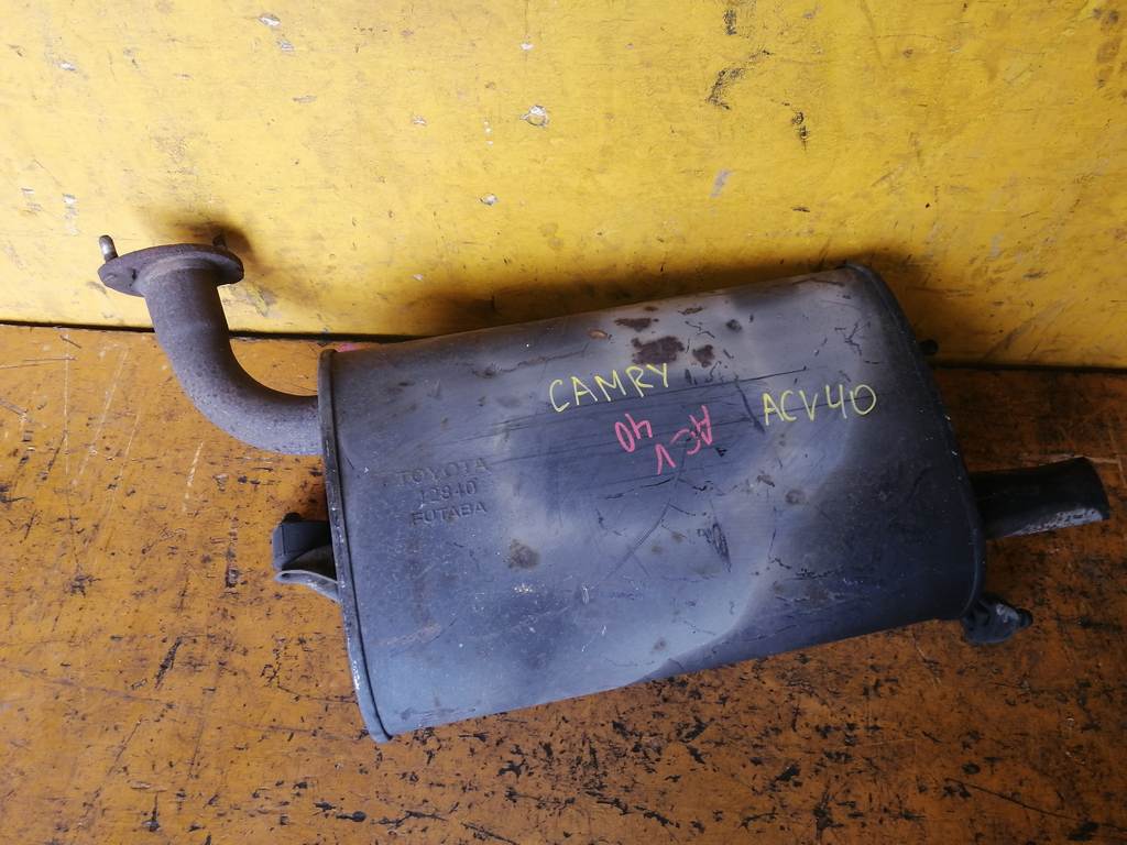глушитель Toyota Camry 0