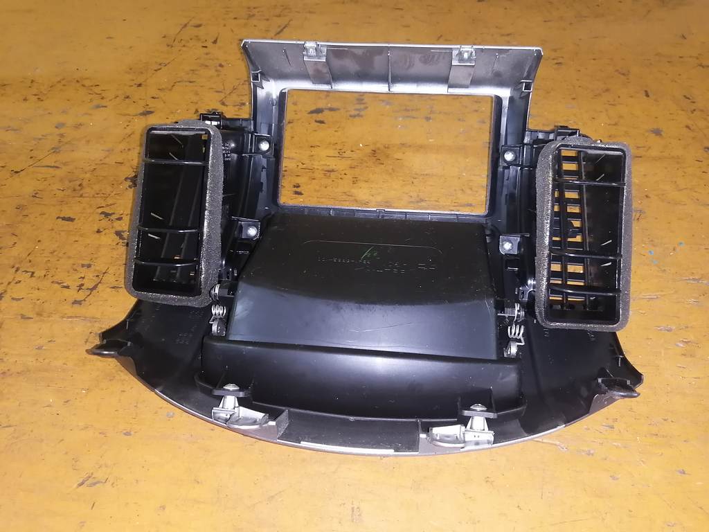 Салон Nissan Note 2