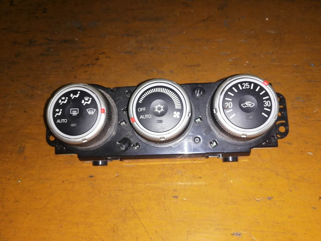климат-контроль Mitsubishi Galant Fortis 0