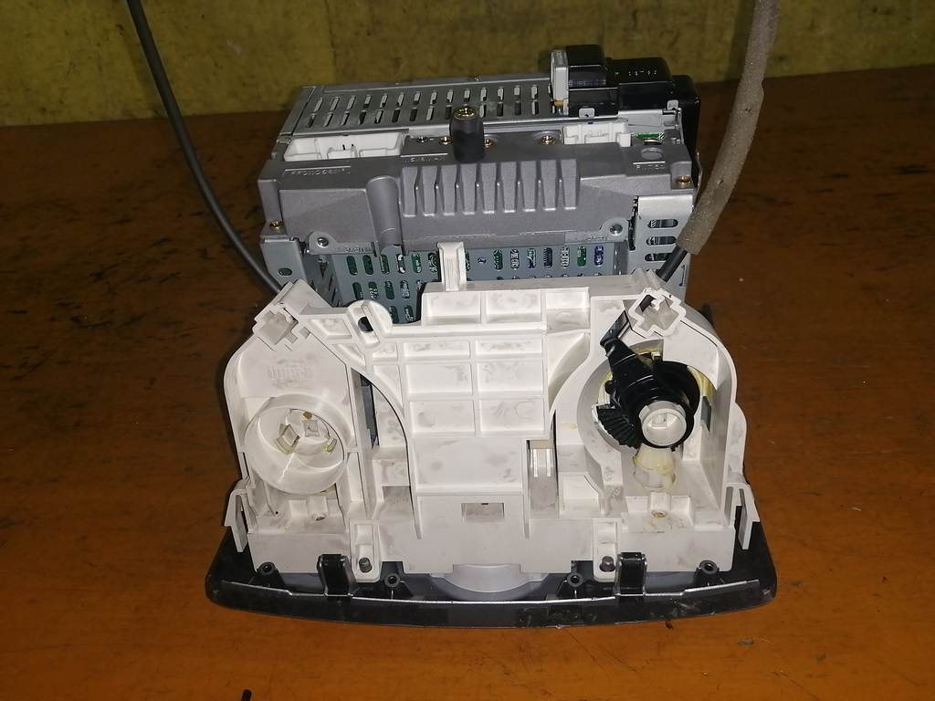 климат-контроль Mazda Demio 3