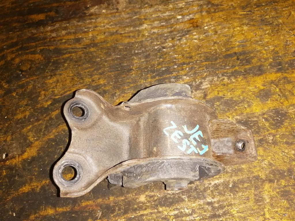 подушка двигателя Honda Zest 0