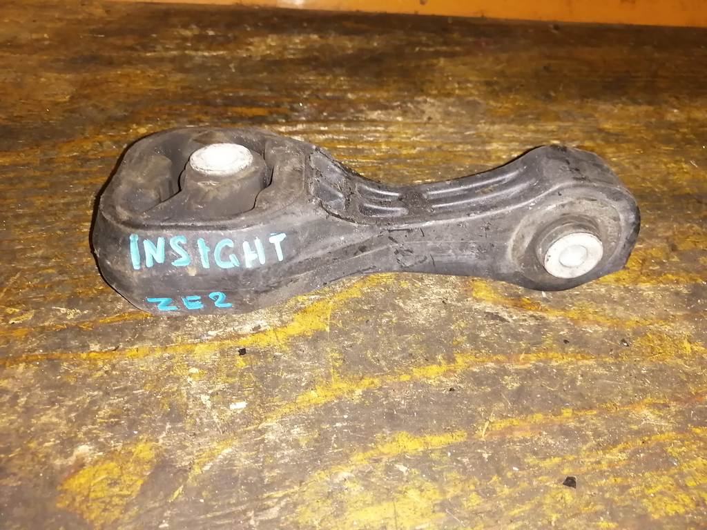 подушка двигателя Honda Insight 0