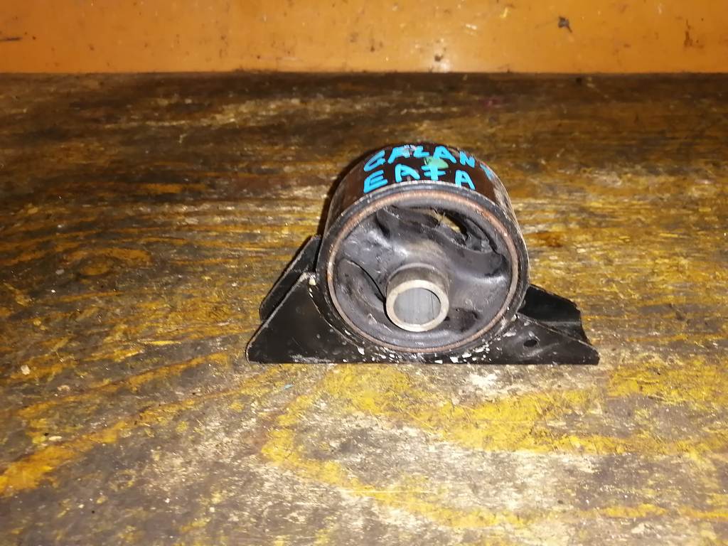 GALANT EA7A ПОДУШКА ДВС ПЕРЕД. Mitsubishi Galant 1