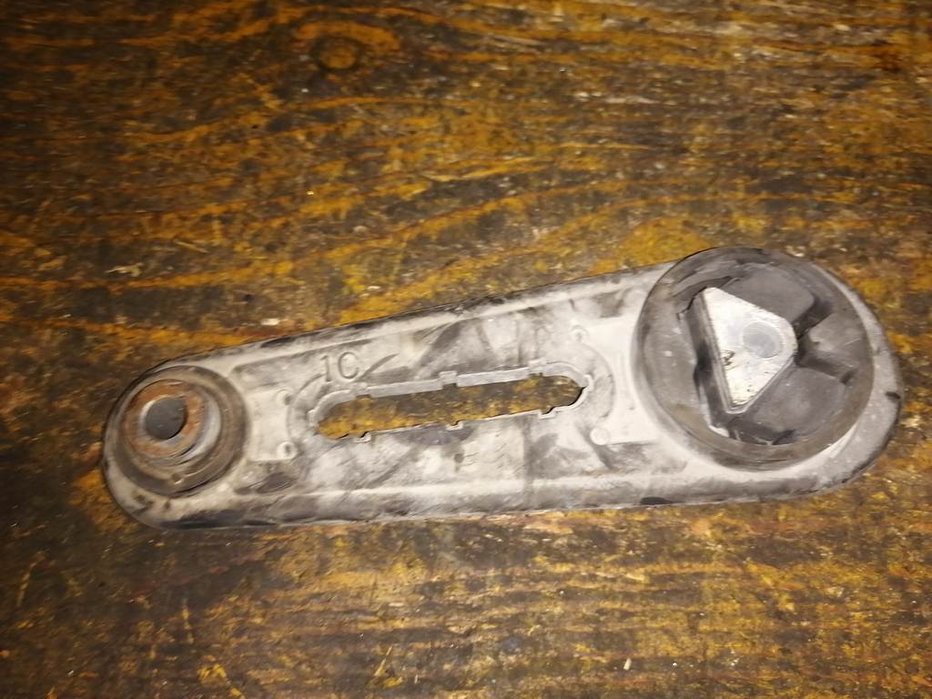 NOTE E11 ПОДУШКА ДВС ЗАДНЯЯ 1 Nissan Note 1