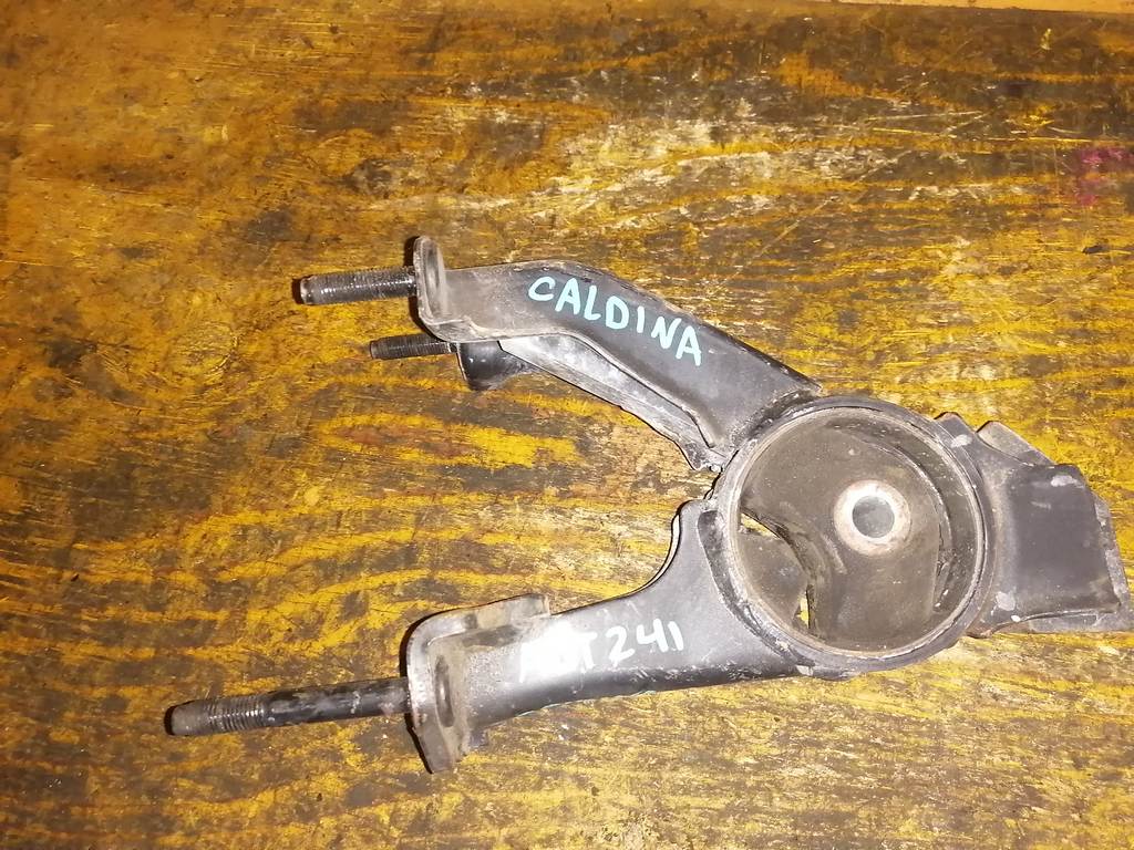 подушка двигателя Toyota Caldina 0