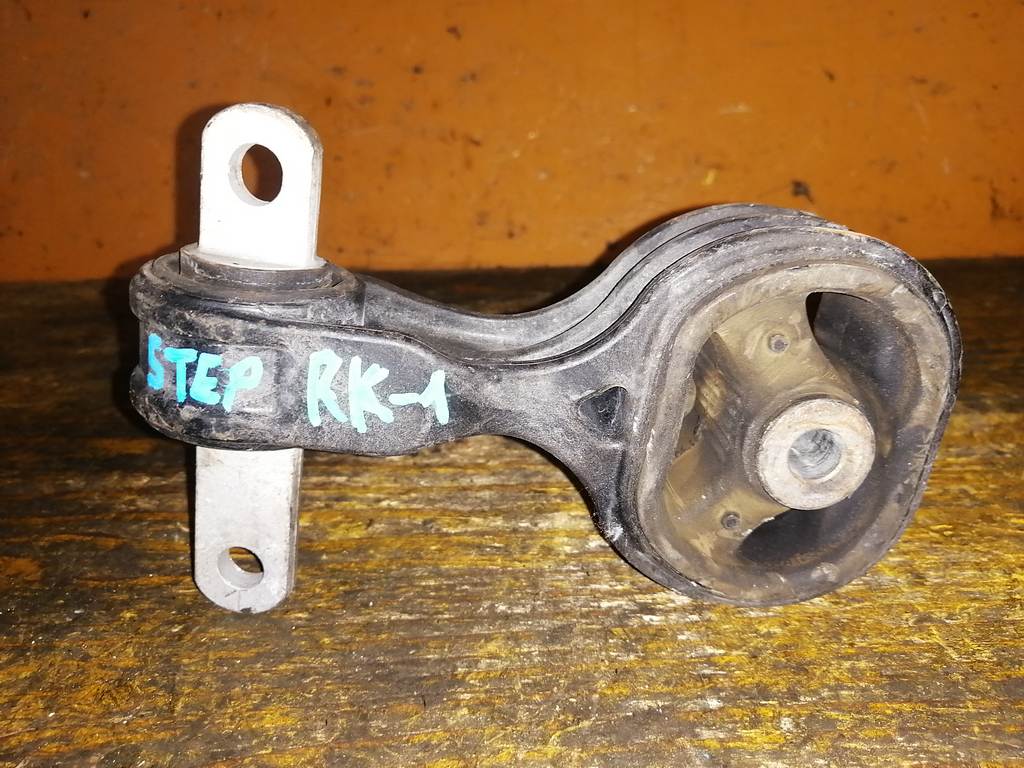 подушка двигателя Honda Stepwgn 0