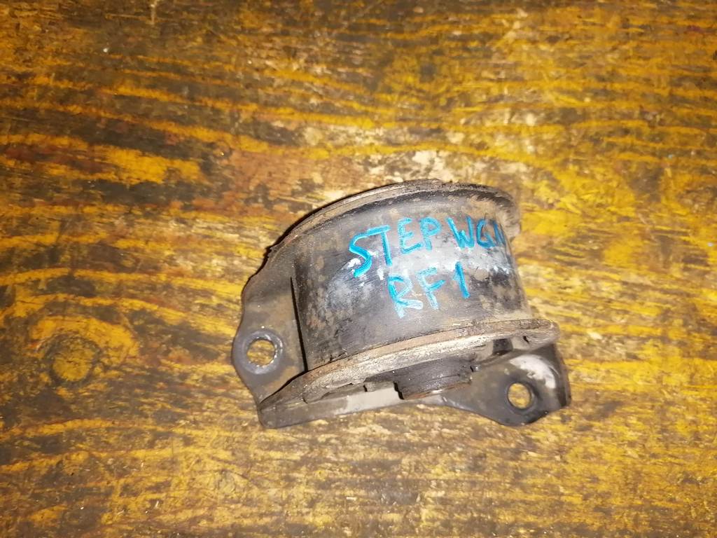 STEPWGN RF1 ПОДУШКА ДВС Honda Stepwgn 1