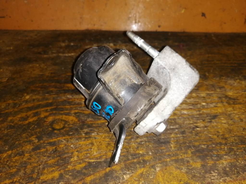 PASSO KGC10 ПОДУШКА ДВС ПРАВАЯ Toyota Passo 1
