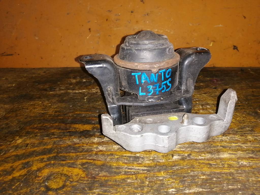 подушка двигателя Daihatsu Tanto 0