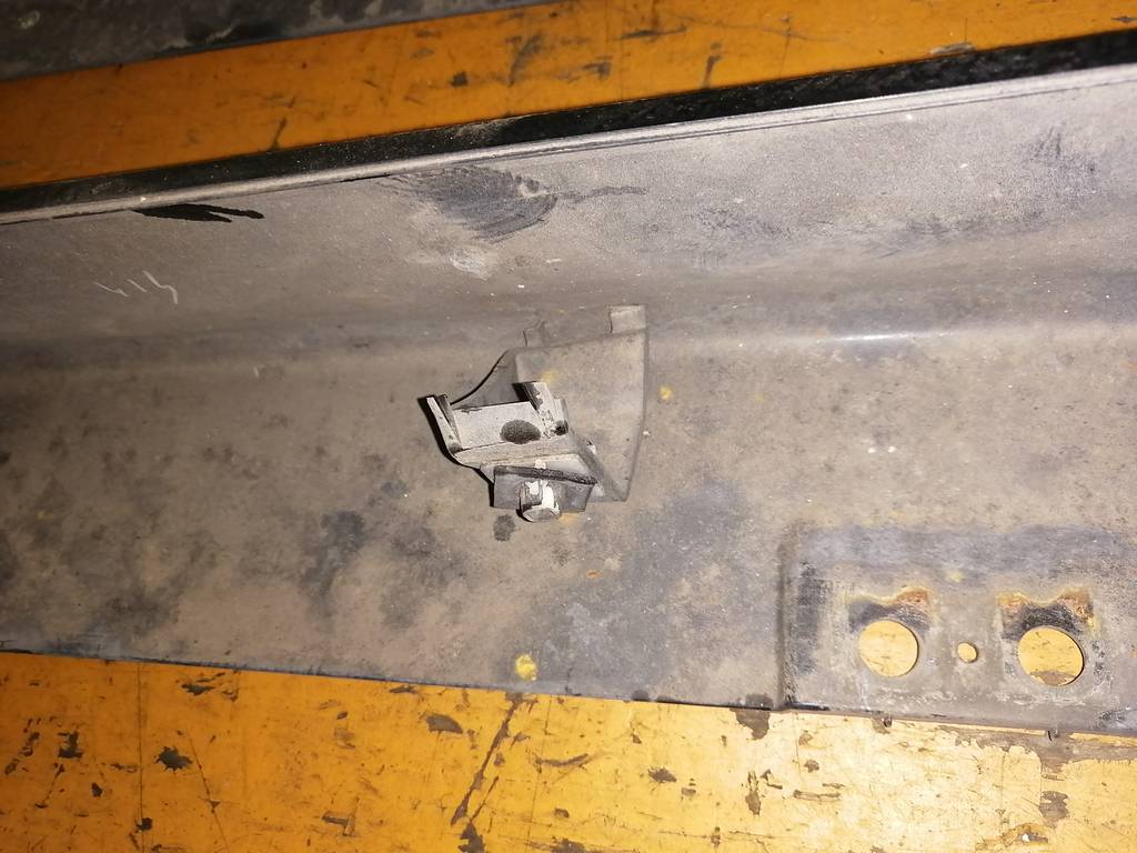 FIT GD3 ПОРОГ (ПАРА), дефект Honda Fit 7