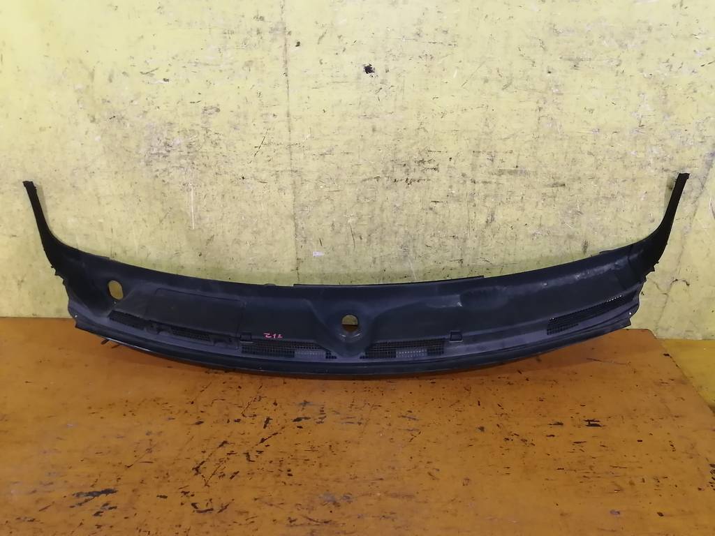 жабо Nissan Cube 0