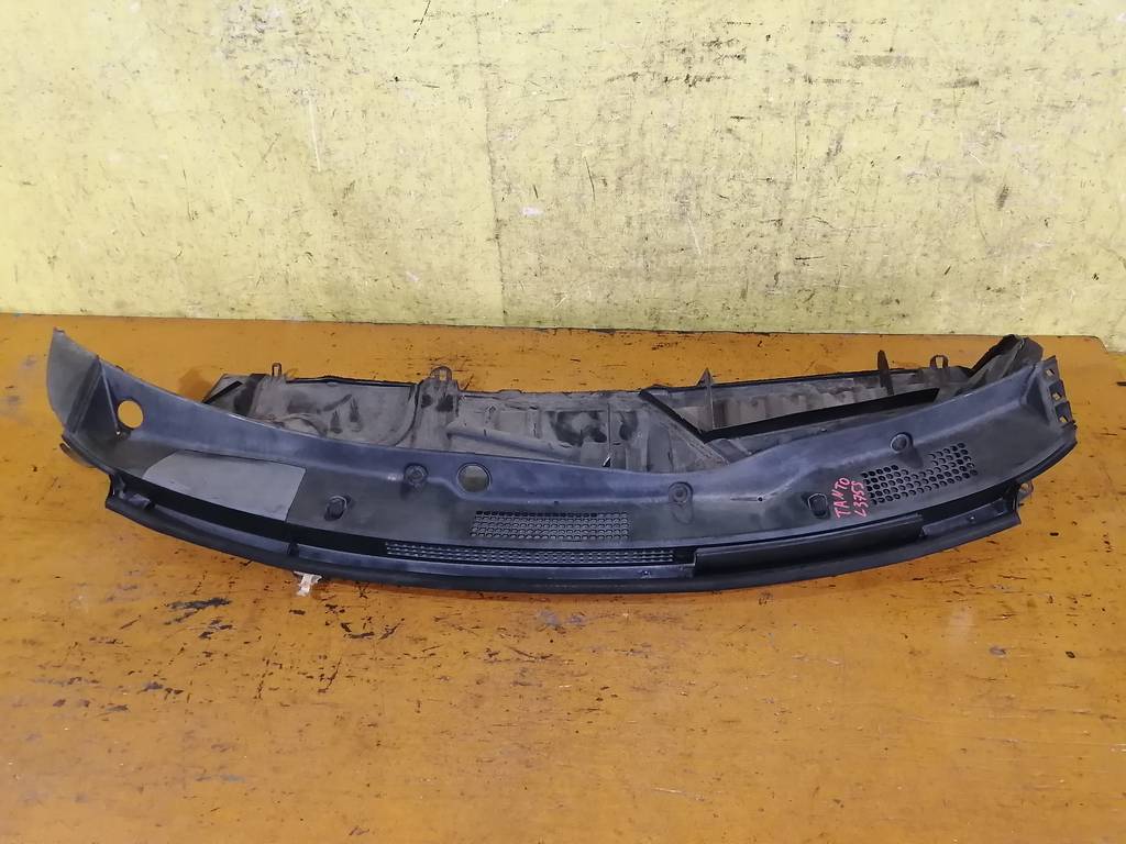 жабо Daihatsu Tanto 0