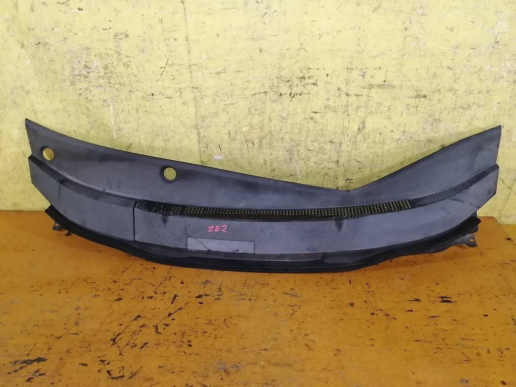 жабо Honda Insight 0