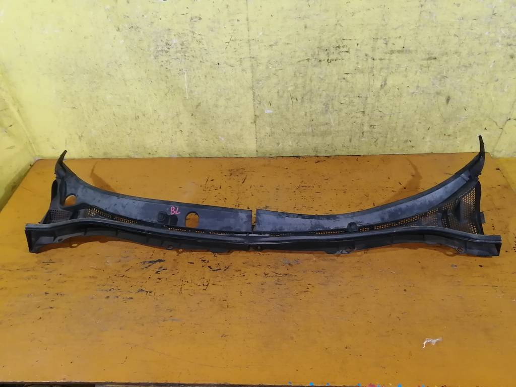 жабо Mazda Axela 0