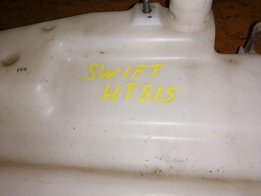 SWIFT HT51S БАЧОК ОМЫВАТЕЛЯ Suzuki Swift 1