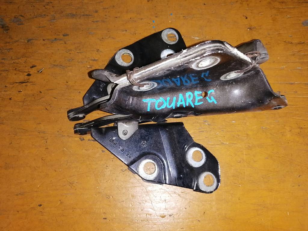 петля капота Volkswagen Touareg 0