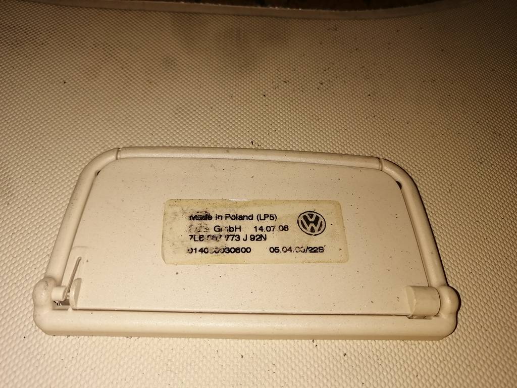 TOUAREG 7L7 ШТОРКА БАГАЖНИКА Volkswagen Touareg 1