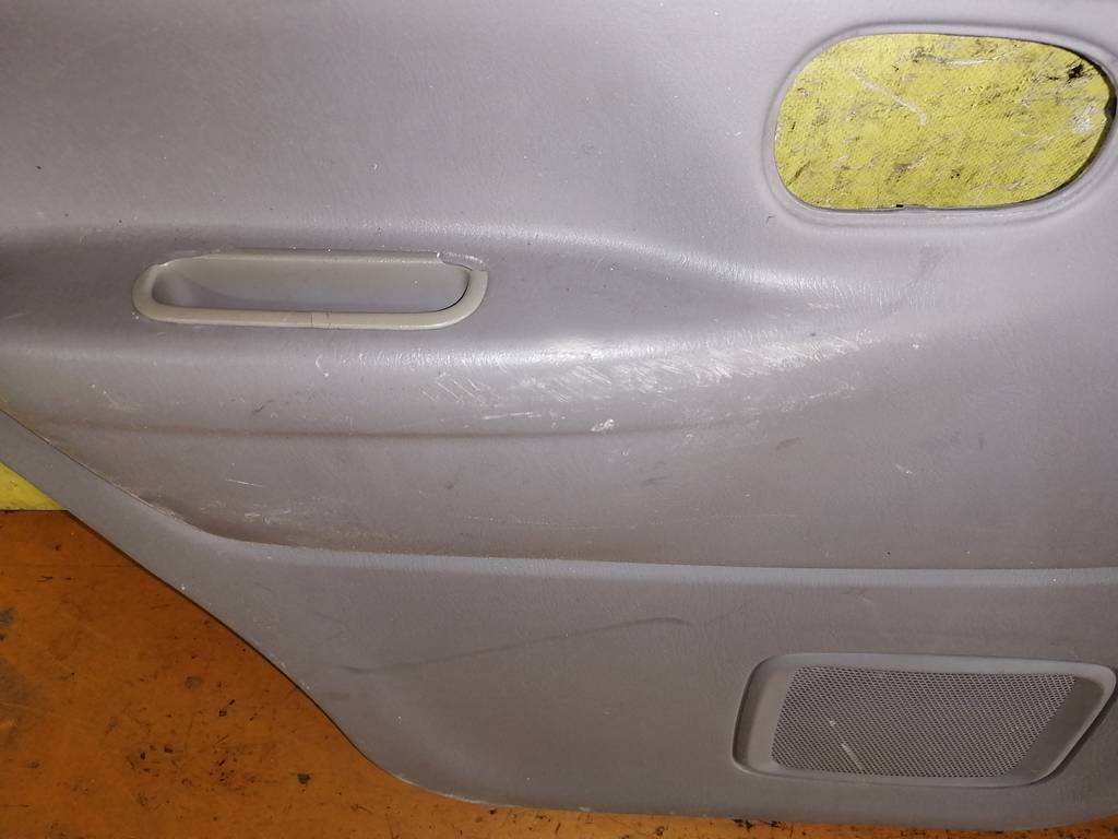 DEMIO DW3W ОБШИВКА ДВЕРИ ЗАДНЯЯ ЛЕВАЯ Mazda Demio 1
